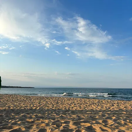 Sunny Sea - 100 Meters From The Sea * Черноморец