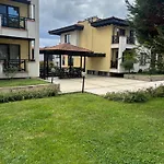 Apartment Sunny Sea - 100 Meters From The Sea *
