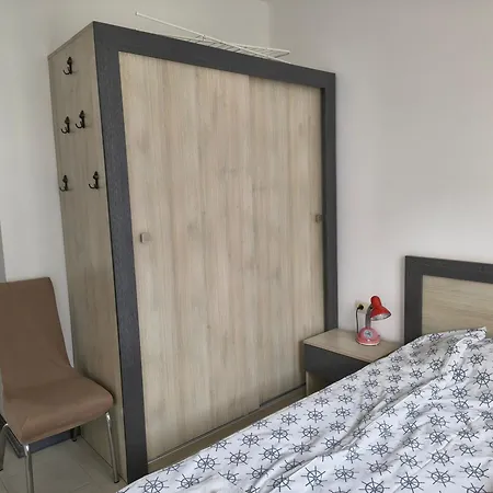 Апартаменти Sunny Sea - 100 Meters From The Sea