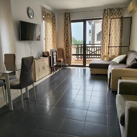 Sunny Sea - 100 Meters From The Sea Apartment Chernomorets