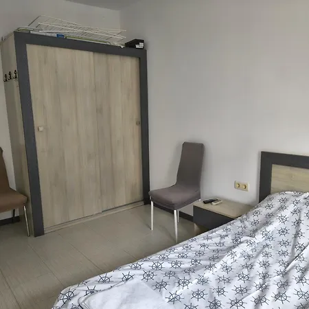 Apartment Sunny Sea - 100 Meters From The Sea