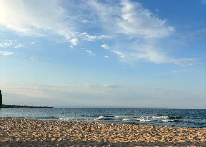 Sunny Sea - 100 Meters From The Sea * Черноморец